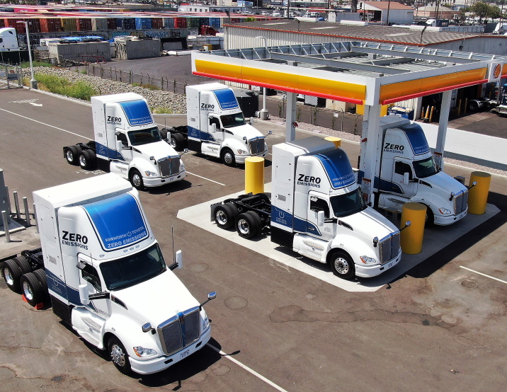 Click to learn more about the hydrogen-fueled trucks demonstrated at the Port of LA in July 2021. Source: Kenworth.