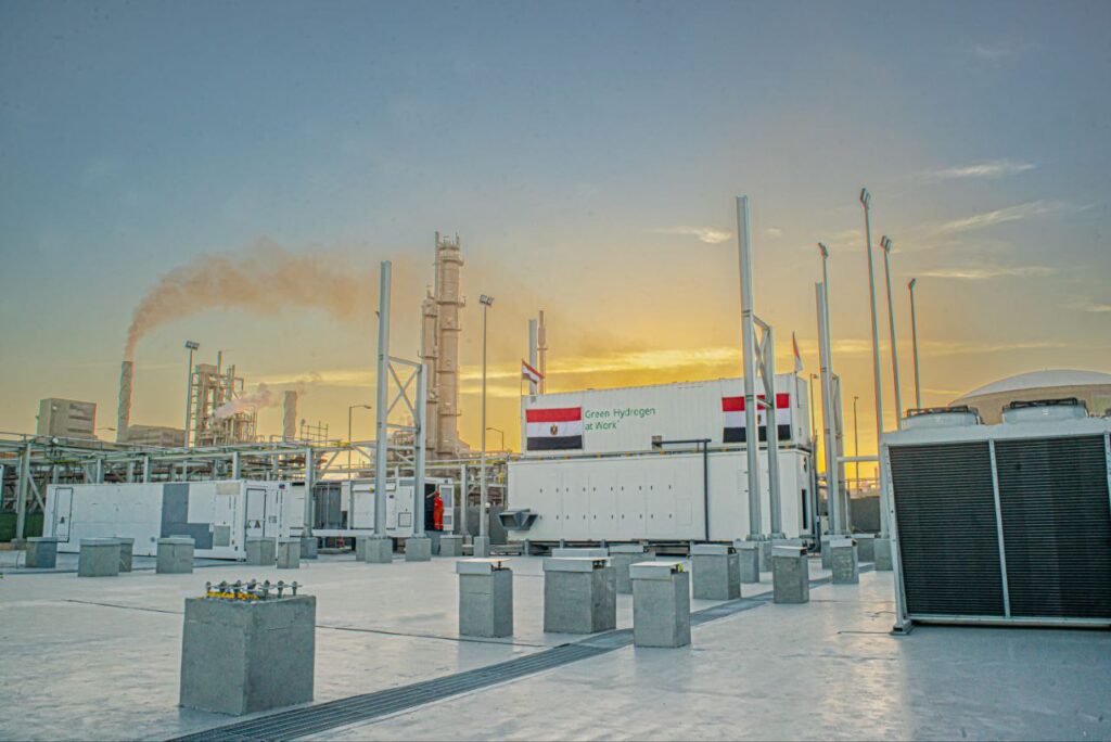 The Egypt Green renewable hydrogen facility in Ain Sokhna, which will produce & supply hydrogen feedstock for two of Fertiglobe/OCI’s nearby ammonia production plants. Source: Scatec.