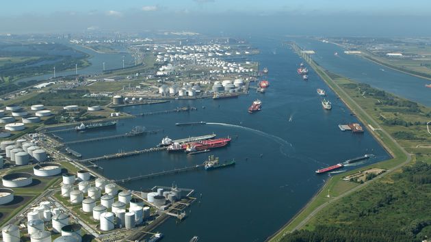 Industrial-scale ammonia cracking technology will play a key role in enabling large-scale hydrogen import into Northwest Europe to meet growing demand. Source: Port of Rotterdam Authority.