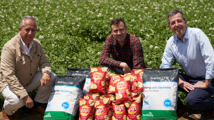 Fertiberia and PepsiCo executives at the launch of the green fertilizers pilot program in June. Source: Fertiberia.
